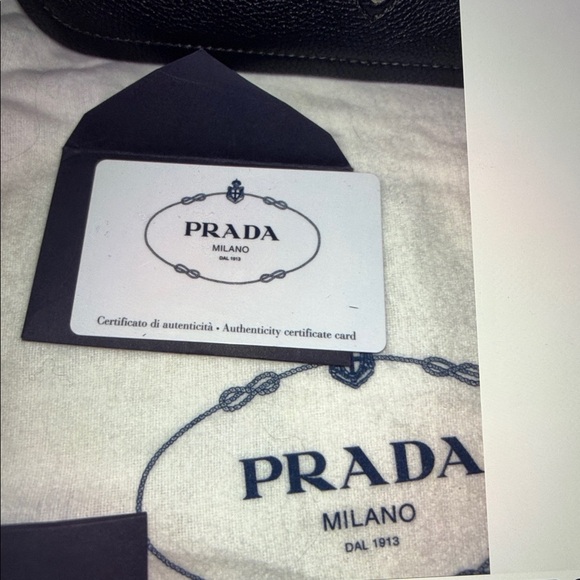 Prada Vitello Daino soft Black Crossbody Bag with Logo Strap - Picture 2 of 9